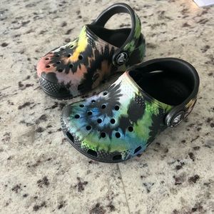 Toddler crocs